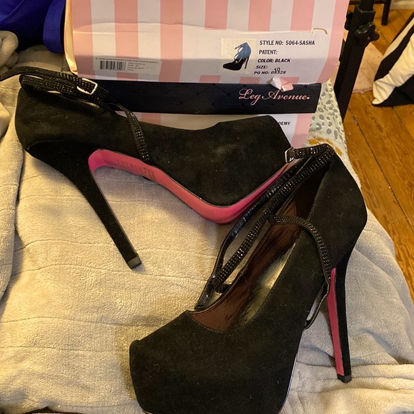 Leg Avenue black high heels with sparkly strap - Picture 1 of 4